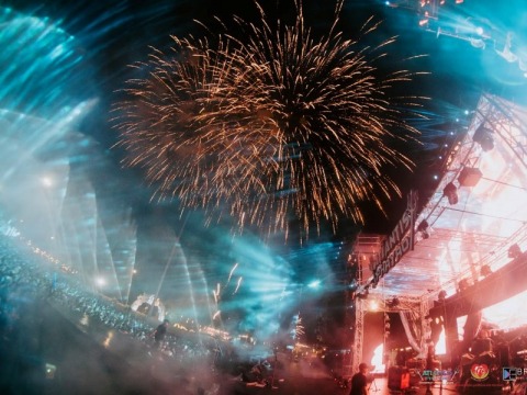 รับออกแบบ รับจัดคอนเสิร์ตครบวงจร รับออกแบบ รับจัดคอนเสิร์ตครบวงจร